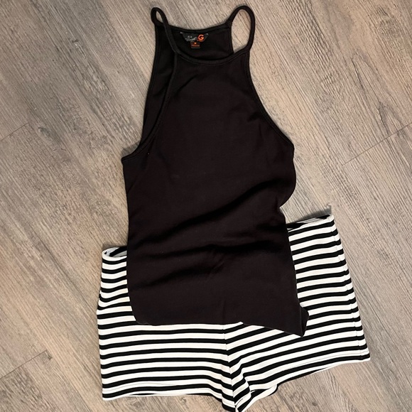 G by Guess halter tank top - Picture 2 of 10